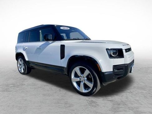 Used 2022 Land Rover Defender 110 X-Dynamic HSE AWD/4WD image 3