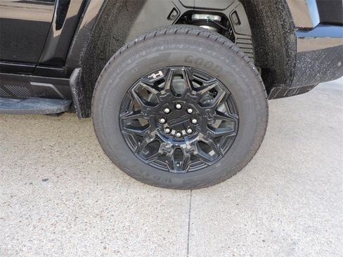 New 2026 GMC Hummer EV SUV image 9