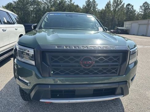 Used 2022 Nissan Frontier PRO-4X AWD/4WD image 2