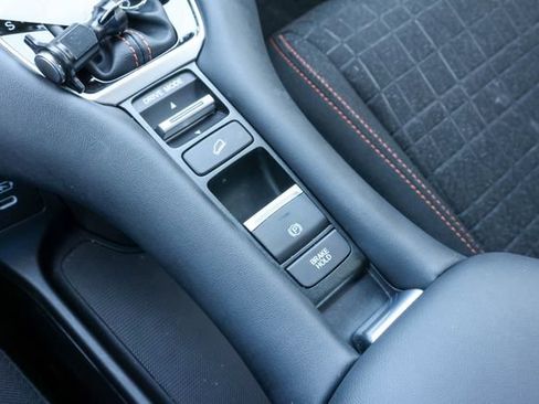 Used 2024 Honda HR-V Sport image 19
