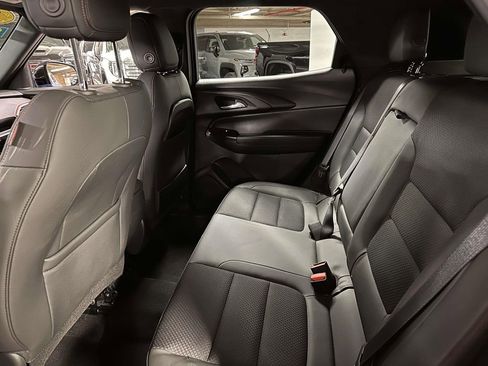 Used 2023 Chevrolet TrailBlazer RS w/ Convenience Package image 16