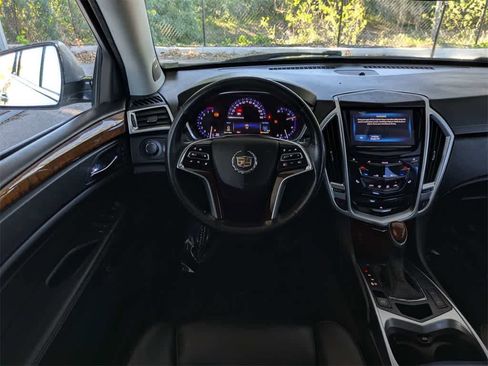 Used 2015 Cadillac SRX Luxury image 19