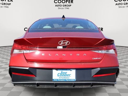 New 2025 Hyundai Elantra Limited image 8