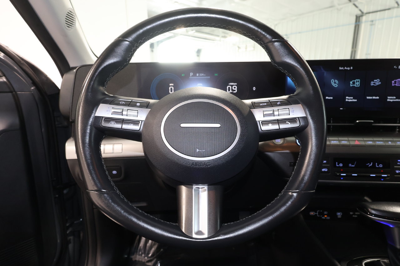 Used 2025 Hyundai Kona SEL FWD image 10