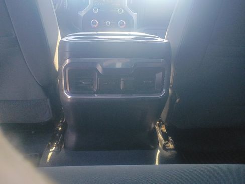 Used 2021 GMC Sierra 1500 Elevation w/ X31 Off-Road Package AWD/4WD image 10