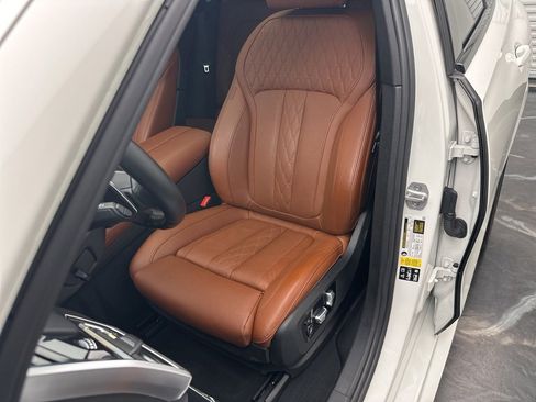 Used 2022 BMW X6 M50i w/ Executive Package image 15