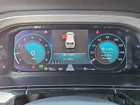 Used 2025 Volkswagen Atlas Cross Sport SE FWD image 22