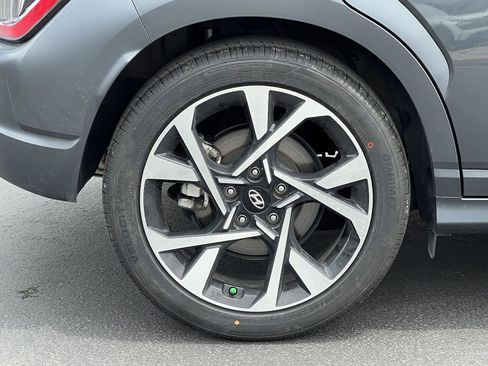 Certified 2022 Hyundai Kona Limited w/ Cargo Package AWD/4WD image 15