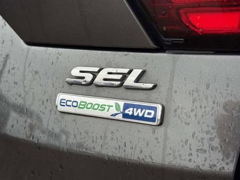 Used 2019 Ford Escape SEL AWD/4WD image 7