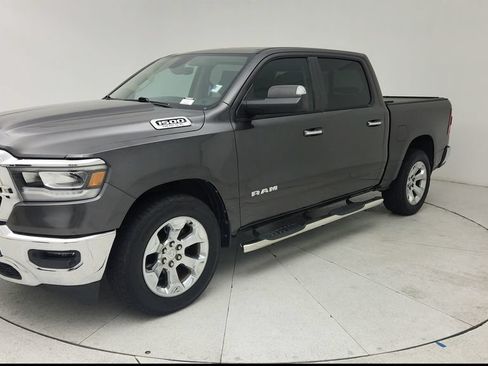 Used 2019 RAM 1500 Big Horn RWD image 3