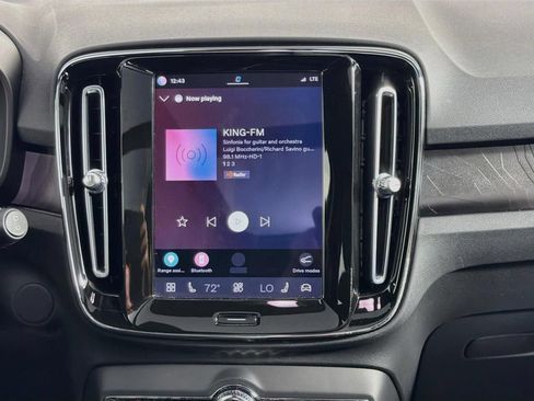 Used 2023 Volvo XC40 Recharge Plus AWD/4WD image 15