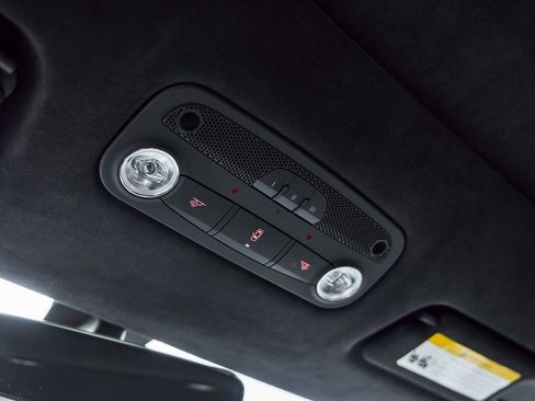 Used 2020 Lamborghini Huracan EVO image 69