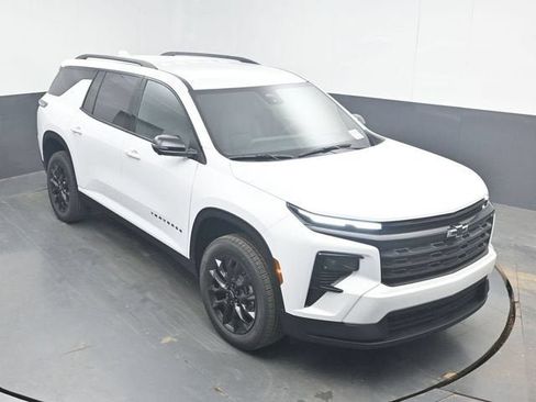 New 2026 Chevrolet Traverse LT w/ Midnight/Sport Edition FWD image 38