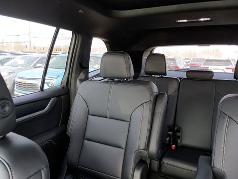 New 2026 GMC Acadia Elevation w/ Elevation Premium Package FWD image 12