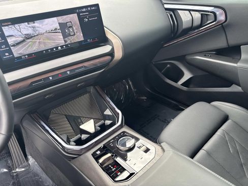 Used 2025 BMW X3 xDrive30i w/ Premium Package image 28