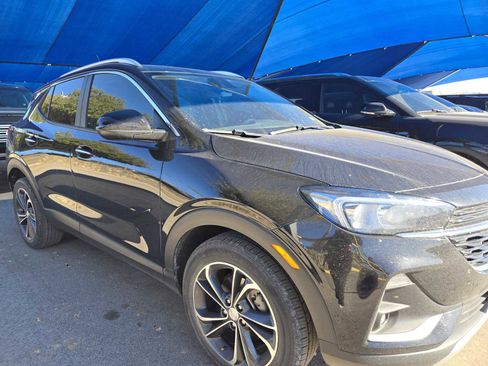 Certified 2022 Buick Encore GX Select image 2