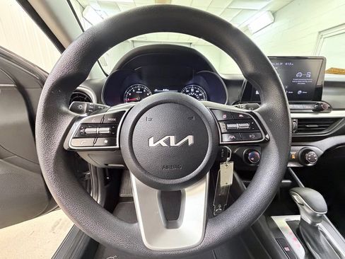 Used 2024 Kia Forte LXS w/ LXS Technology Package FWD image 39
