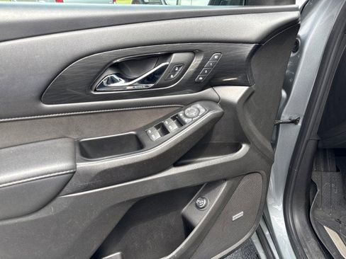 Used 2023 Chevrolet Traverse High Country w/ LPO, Floor Liner Package image 26