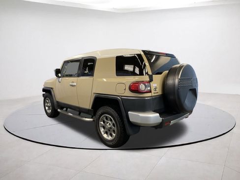 Used 2013 Toyota FJ Cruiser 4WD image 4