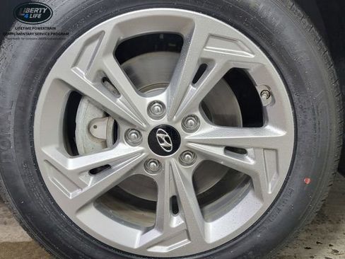 Used 2023 Hyundai Kona SEL AWD/4WD image 10