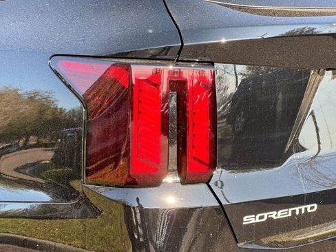New 2025 Kia Sorento S w/ Panoramic Sunroof Package image 7