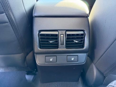 Used 2015 Subaru Legacy 2.5i Limited image 18