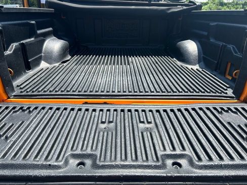 Used 2021 Jeep Gladiator Sport AWD/4WD image 23