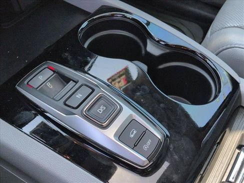 Used 2018 Honda Pilot Elite image 12