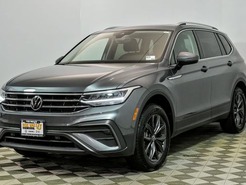Used 2022 Volkswagen Tiguan SE image 4