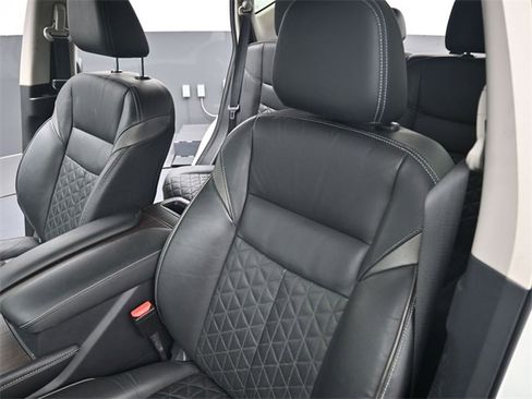 Used 2020 Nissan Murano Platinum image 13