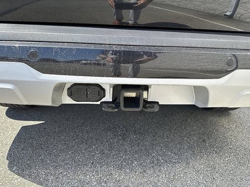 Certified 2025 BMW X5 xDrive50e w/ Climate Comfort Package image 6