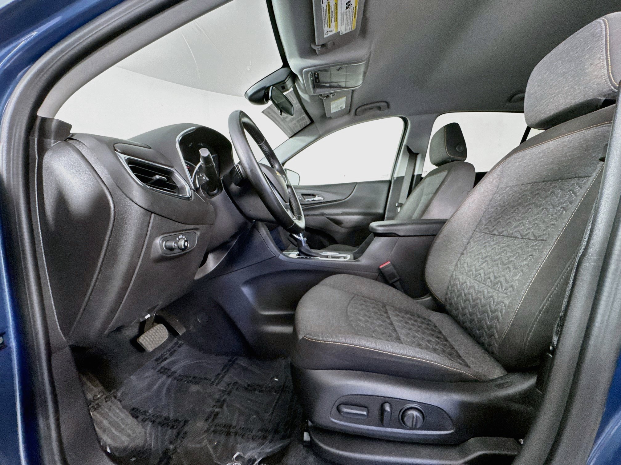 Used 2024 Chevrolet Equinox LT AWD/4WD image 20