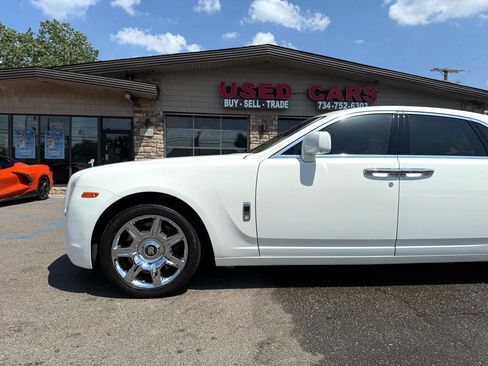 Used 2011 Rolls-Royce Ghost image 16
