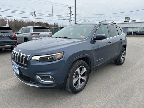 Used 2019 Jeep Cherokee Limited w/ Technology Group image 3
