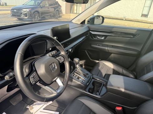 Used 2025 Honda CR-V EX-L image 16