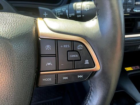 Certified 2025 Toyota Grand Highlander AWD Hybrid image 24