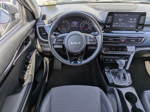 Certified 2023 Kia Seltos S FWD image 13