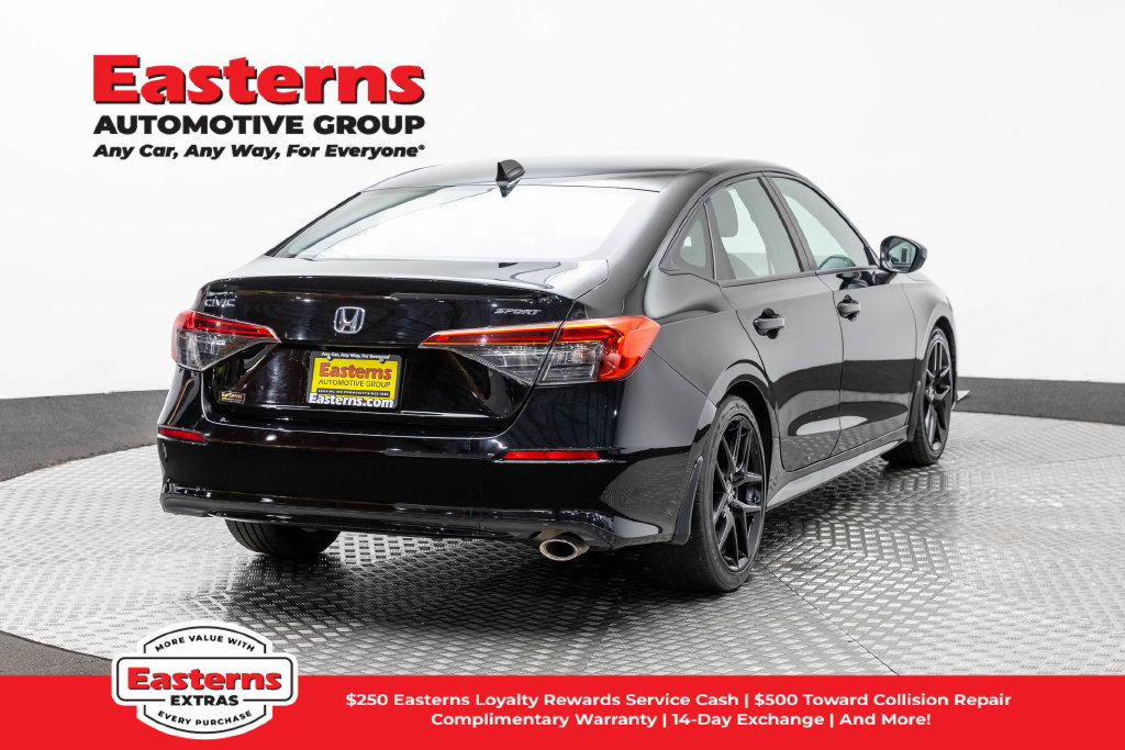 Used 2023 Honda Civic Sport image 6