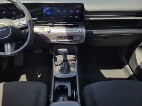 Used 2025 Hyundai Kona SEL FWD image 18
