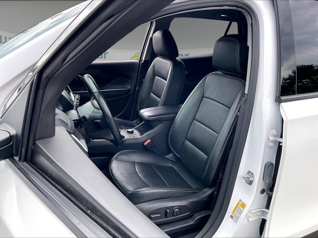 Used 2024 GMC Terrain SLT AWD/4WD image 9