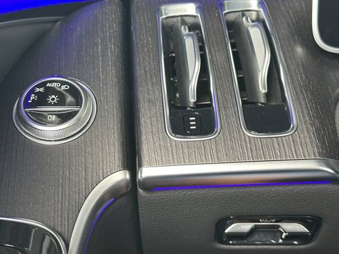 Certified 2023 Mercedes-Benz S 580 4MATIC Sedan image 32