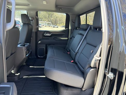 New 2026 GMC Sierra 1500 SLT w/ SLT Premium Package image 24