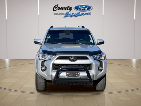Used 2024 Toyota 4Runner TRD Off-Road AWD/4WD image 5