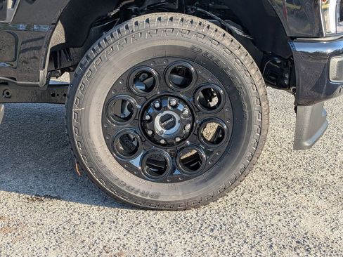 Certified 2026 Ford F250 Lariat w/ Black Appearance Package image 6