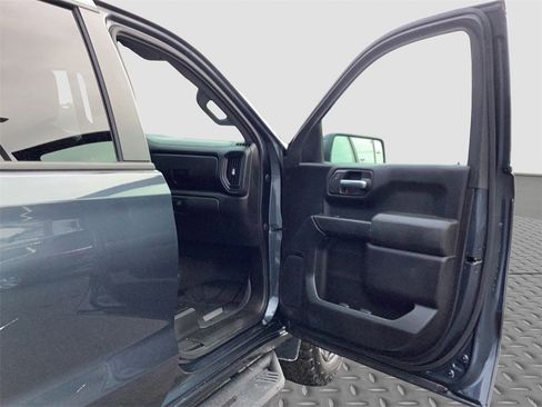 Used 2021 Chevrolet Silverado 1500 Custom Trail Boss image 17