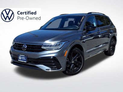 Certified 2023 Volkswagen Tiguan SE R-Line