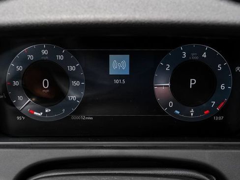 New 2026 Land Rover Range Rover Velar S AWD/4WD image 26