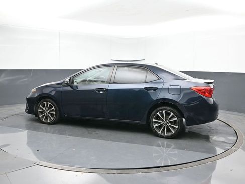 Used 2017 Toyota Corolla XSE image 3