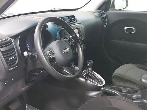 Used 2019 Kia Soul image 15