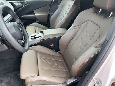 Used 2025 BMW X3 xDrive30i w/ Convenience Package image 17